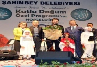 Kutlu Doğum programında sahne aldı