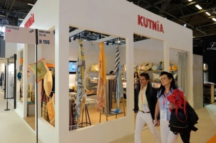 Kutnia&#8217;dan Paris çıkartması
