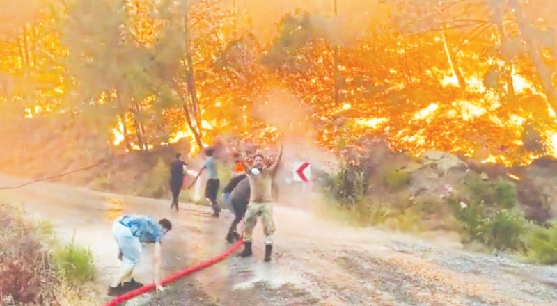 Kuveyt, Türkiye'ye itfaiye ekibi gönderiyor