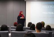 Lauren Booth HKÜ Öğrencilerine Ders Verecek