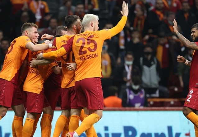 Levent Tüzemen/Sabah: Marcao savunmada geceye damga vuracak üst düzeyde bir