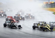 Lewis Hamilton, İstanbul'da şampiyonluğunu ilan etti