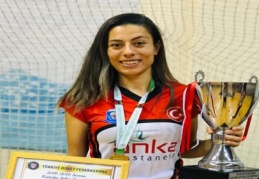 Leyla Öztürk, attığı 35 golle Süper Lig gol kraliçesi oldu 