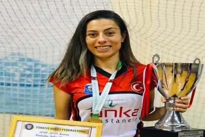 Leyla Öztürk, attığı 35 golle Süper Lig gol kraliçesi oldu 