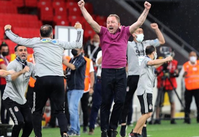 Ligi şampiyon tamamlayan Beşiktaş, 1 milyar lira gelir elde edecek