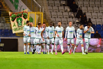 Lig&#039;in demirbaşları oldular 