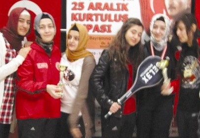 ''Liseler Arası Genç Kızlar Badminton Turnuvası'' düzenlendi