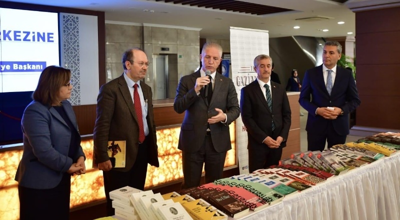 Liselere 19 bin kitap dağıtılacak