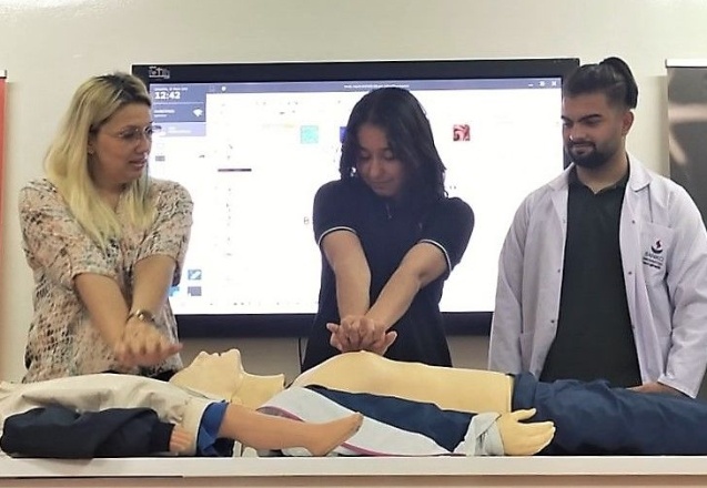 Lisesi öğrencilerine Temel Yaşam Desteği eğitimi verildi
