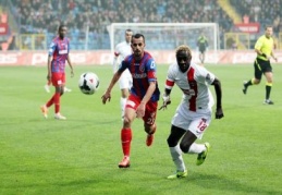 Maalesef çok basit goller yemeğe başladık