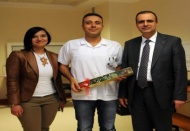 “Maaşımızı Suriyeli Hekimlerle Paylaşıyoruz”