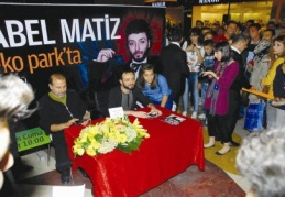 Mabel Matiz, Sanko’da sevenleriyle buluştu