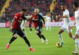 Maç sonunda gerginlik yaşandı 