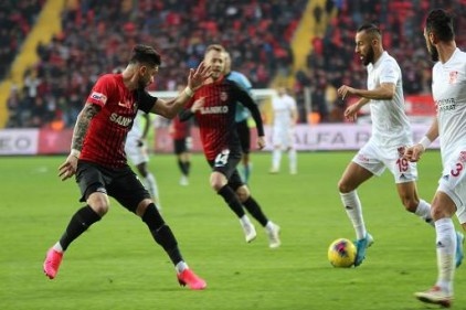 Maç sonunda gerginlik yaşandı 