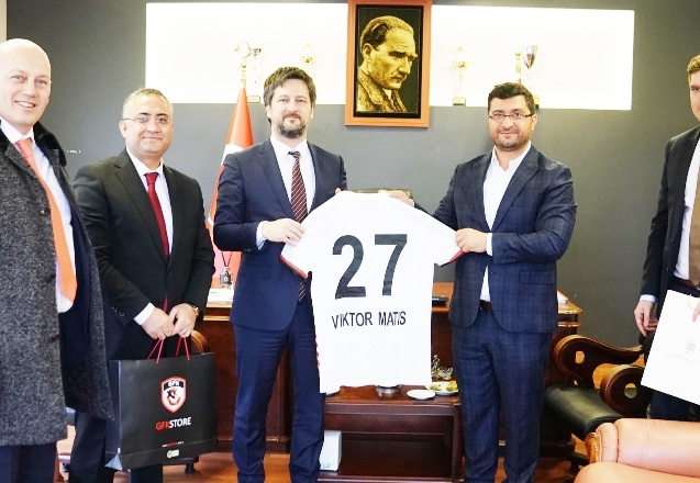 Macaristan Büyükelçisi Viktor Matis Gaziantep FK’yı ziyaret etti