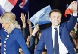 Macron yüzde 58,80'le yeniden başkan, Le Pen yüzde 41,20'de kaldı