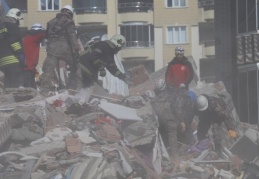 Maddi değeri olanların yanında manevi değeri olabilecek eşyalar da tek tek ayrılıyor