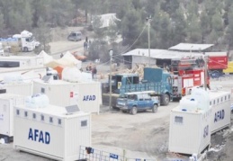 Maden kazasının üzerinden 17 gün geçti işçilere hala ulaşılamadı