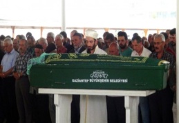 Maganda kurşunuyla ölen kadın toprağa verildi