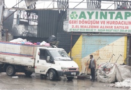 Mahalle arasındaki hurdacılar şehir dışına taşınacak