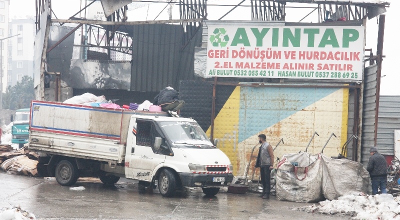Mahalle arasındaki hurdacılar şehir dışına taşınacak