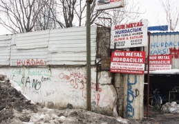 Mahalle arasındaki hurdacılar şehir dışına taşınacak