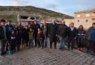 Mahalle sakinlerinin sorunlarını dinledi