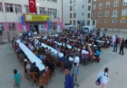Mahallede iftar vakti