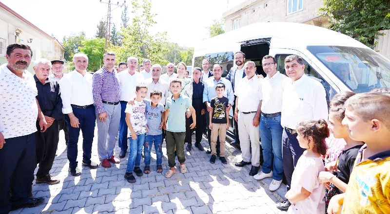 Mahallemizde kilitli parke taşı yapılmayan sokak kalmadı