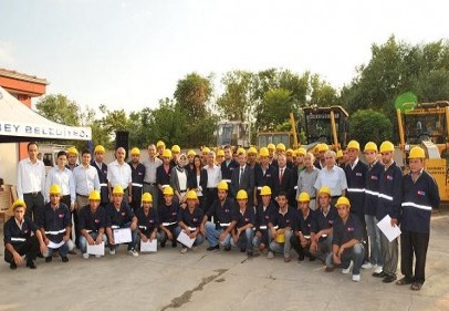 Makine operatörlüğü kursiyerlerine sertifikaları verildi 