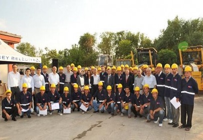 Makine operatörlüğü kursiyerlerine sertifikaları verildi 