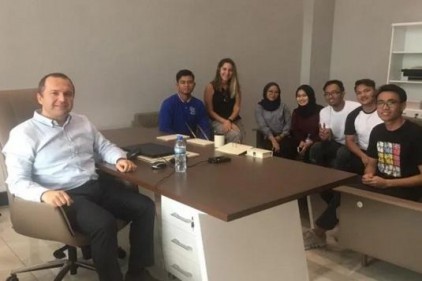 Malezyalı öğrenciler HKÜ&#8217;ye geldi 