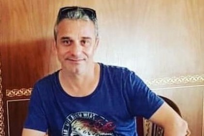 Mali müşavir sokak ortasında bıçaklanarak öldürüldü