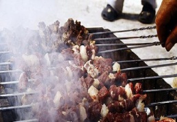 Mangal yapacakların dikkatine: Mangalın yanlış uygulanması kansere sebep oluyor