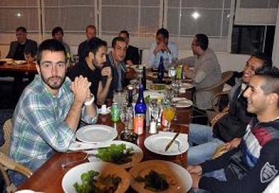 Manisa maçı öncesi moral yemeği yediler