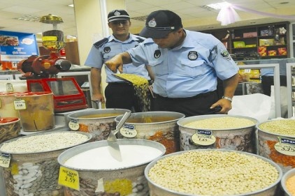 Market ve kasaplarda hijyen denetimi yapıyorlar