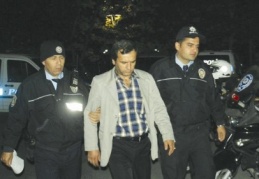 Marketinde satmak için Antep’ten sigara götürüyordu