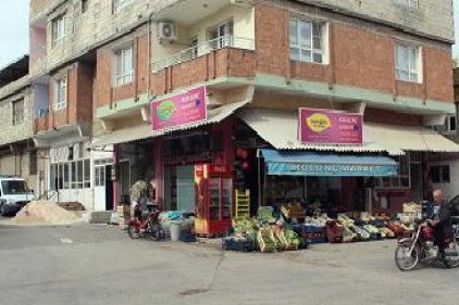 Marketten 2 bin 500 TL liralık sigarayı çaldılar