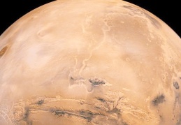Mars bu ay 20 yıl içindeki en parlak haliyle görülecek