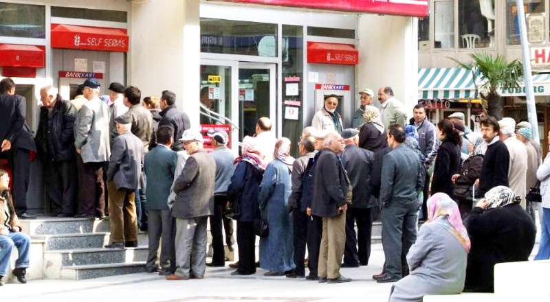 Mart ayı yaşlı ve engelli aylıkları hesaplara yattı