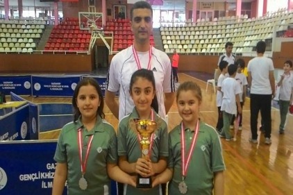 Masa Tenisi İl Şampiyonası&#039;nda il birincisi oldular