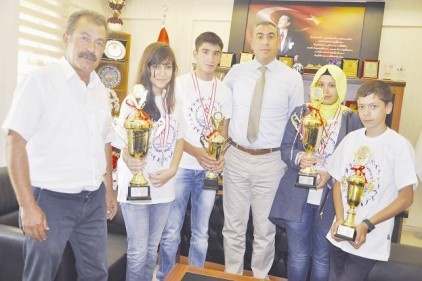 Masa Tenisi ve Atıcılık sporcuları derecelerle mutlu döndü