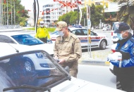 Maske dağıtıldı