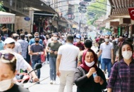 Maske takmayan bin 30 kişiye ceza yağdı