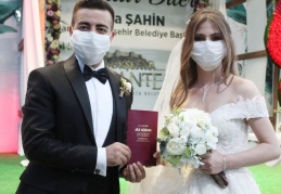 Maskeli, kontrollü kır nikahı dönemi başladı