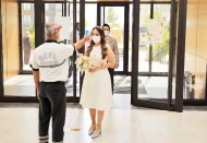 Maskesiz kimseyi içeriye alamıyoruz