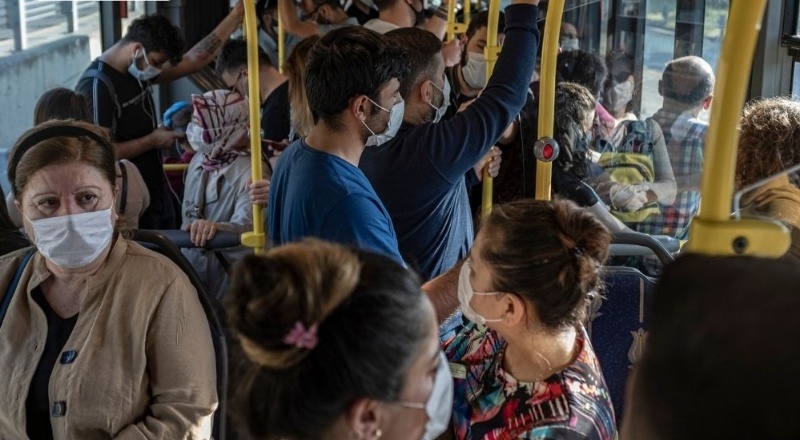 "Maskesiz yaşam için çok erken yeni dalga gelebilir"