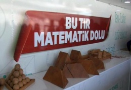 Matematik Müzesi Tır’ı konteyner kentte