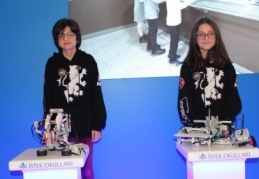 “Matematik ve fizik teknolojiyle birleşmeli”