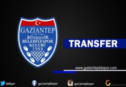 Mavi-beyazlı kulüp, Kalu Uche ve Yasin Palaz ile prensipte anlaştı 
